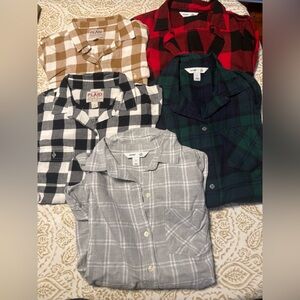 Old navy medium women’s flannel top lot